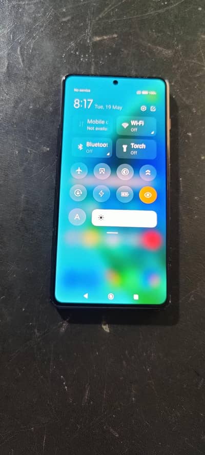 redmi k40 mobile 12+4/256 with original 67 watt charger