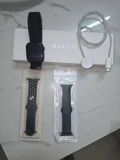 Apple Watch Series 10 (10/10 Condition)