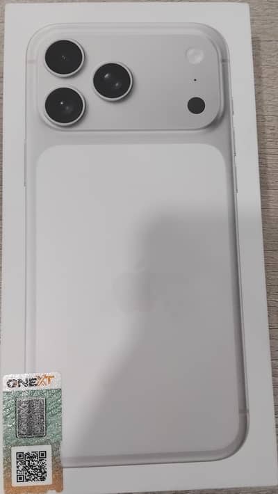 Apple iPhone 17 Pro Max 256GB – Silver (PTA Approved) with 2 years W