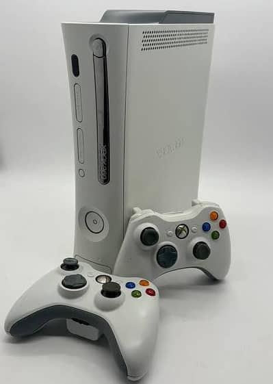 Xbox 360 JTAG with 2 controllers and 50+ AAA Installed Games like GTAV