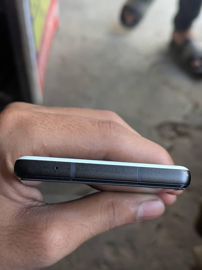 Google pixel 6a 4