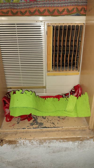 general ac1.5 ton full okay original condition