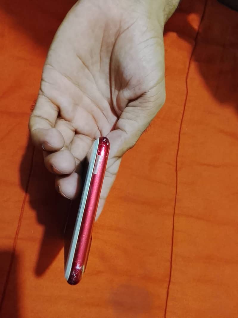 iPhone 7+ 4