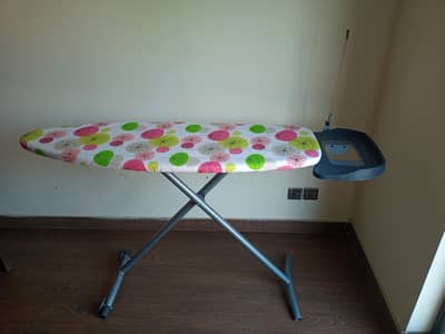 Iron Foldable Stand