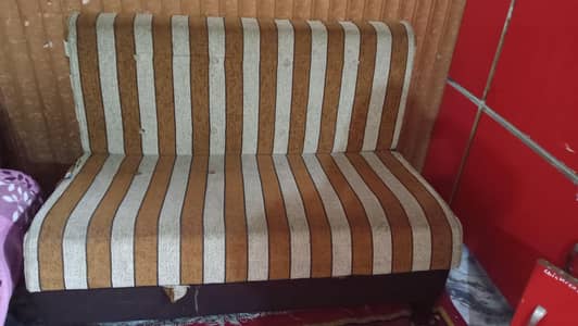6 seater used sofa cum bed