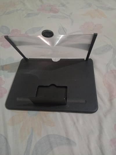 Mobile Screen Magnifier | HD Display | Used in Good Condition