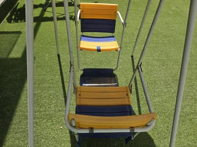 beautiful swing for 2 kids