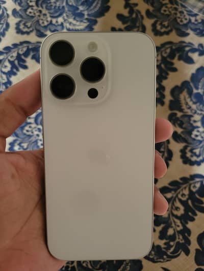 iphone 16 pro titanium  10/10