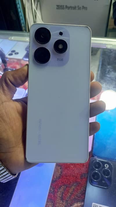 tecno spark 10pro Ram 8/256  10/10 condition