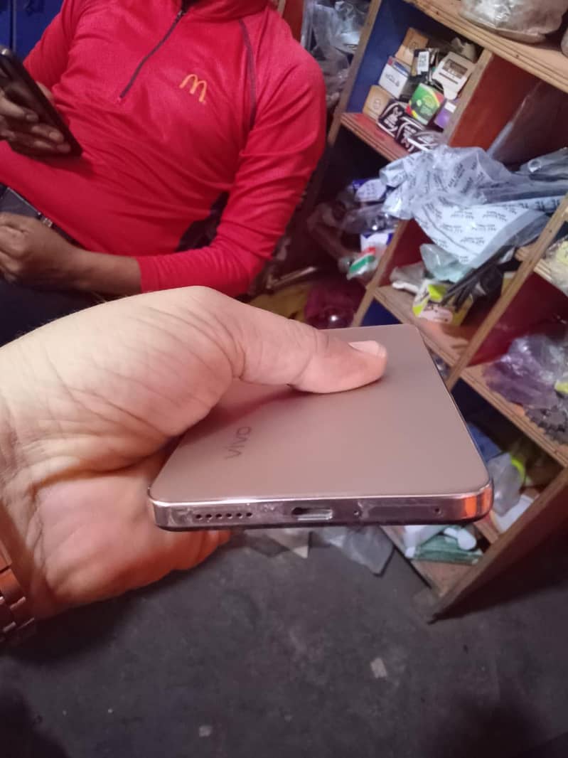 v50 lite 2