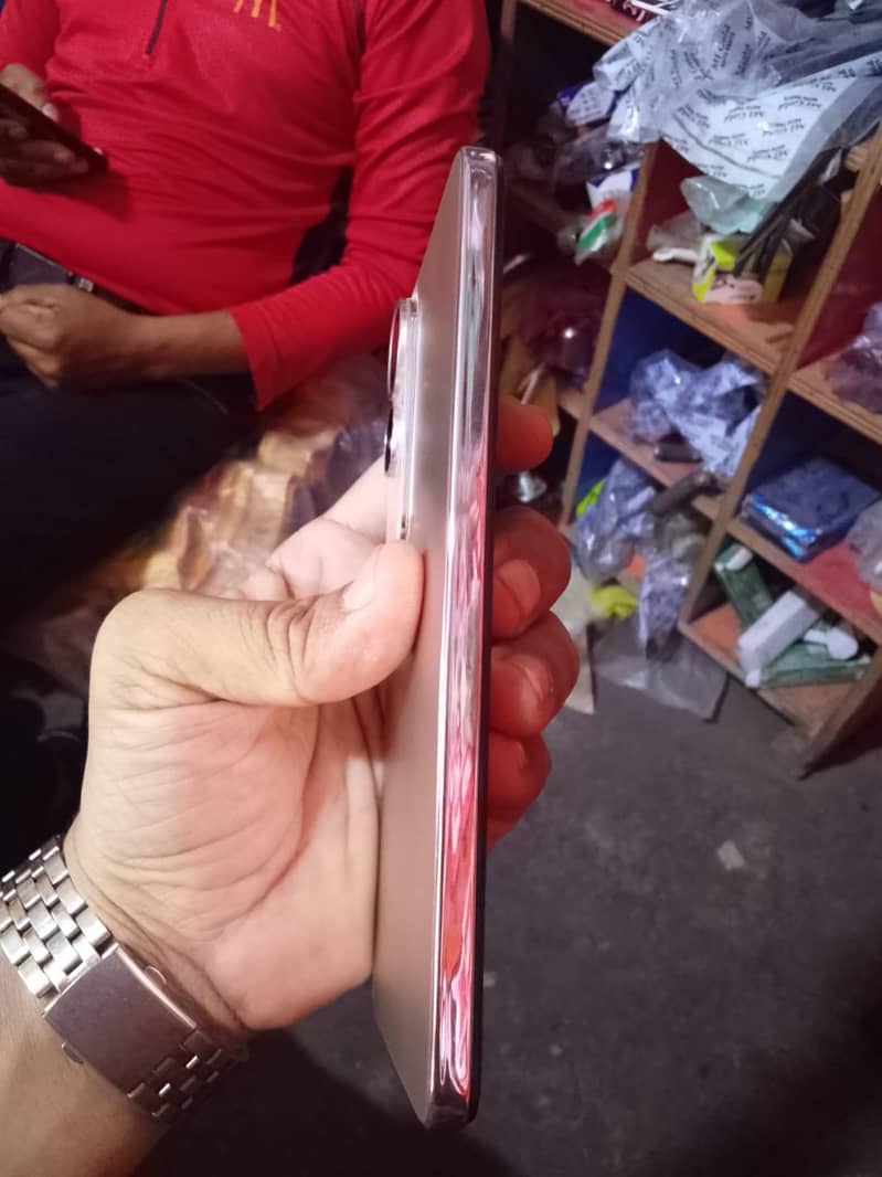 v50 lite 4