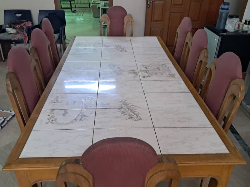 Solid Dining table with chairs 1