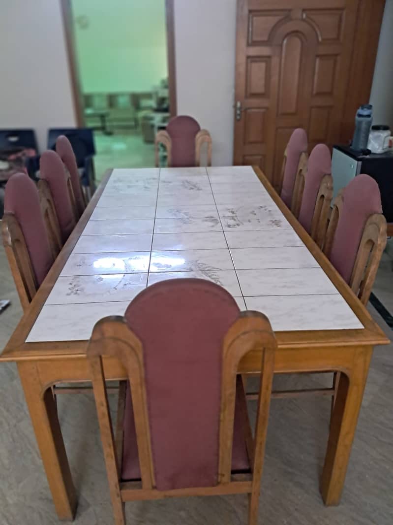 Solid Dining table with chairs 4
