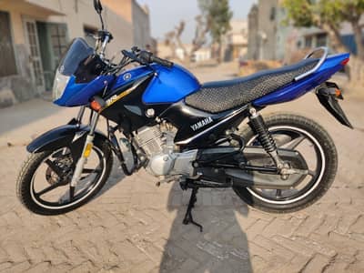 All ok bike onle full serious contect kray price final hy