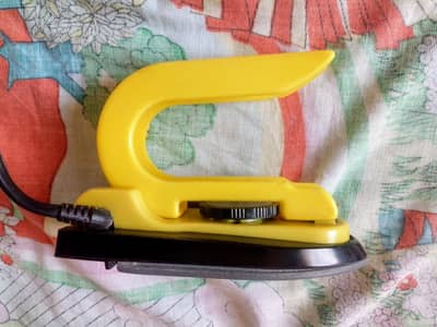 JAPAN MINI DRY IRON