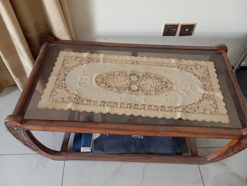 Sofa set with table 8