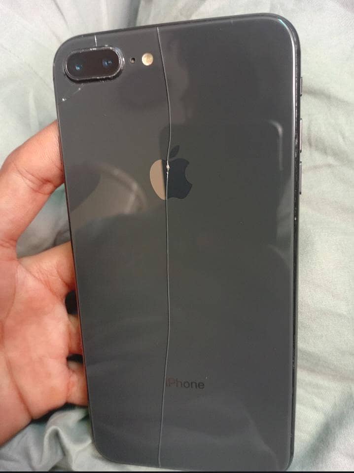 iPhone 8plus (urgent sale) 0