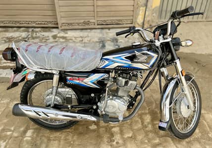 Honda CG 125 2025 Model Total Geniune. .