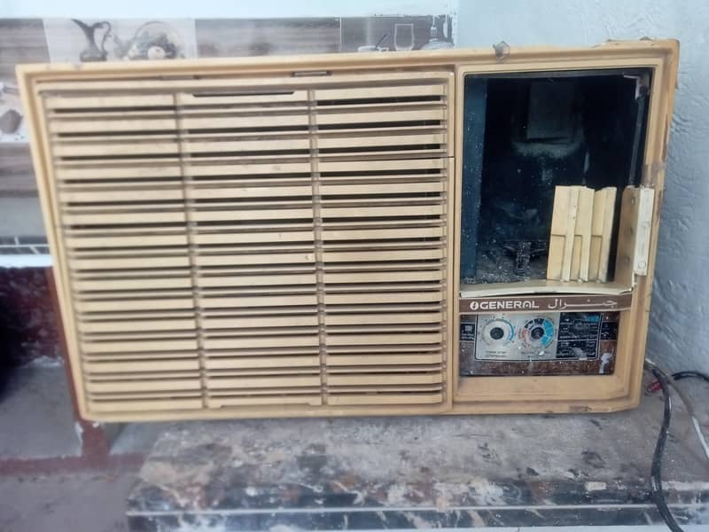 window AC 0