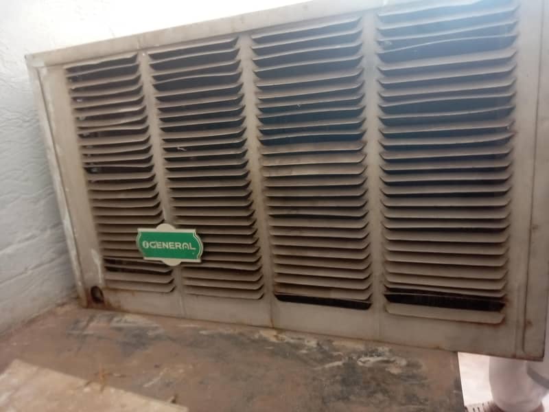 window AC 2