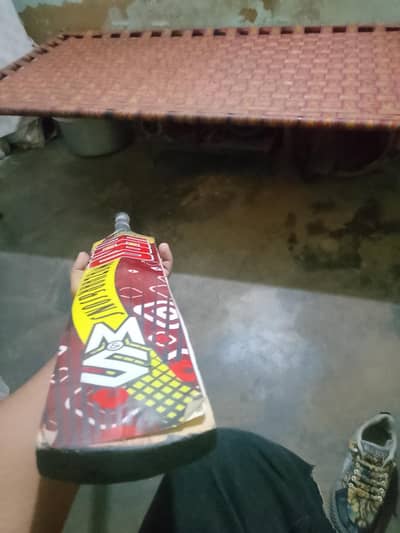 bat For sale New hai qnatity bhi mil jaye gi Quantity Ka alag rate hwn