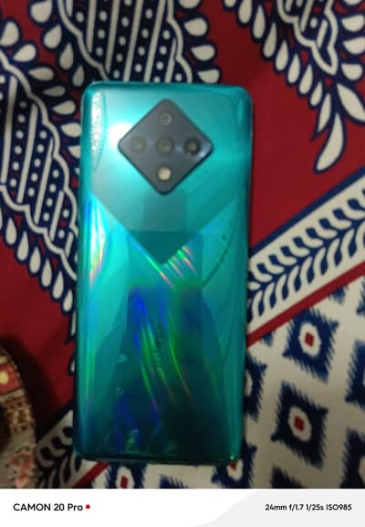 INFINIX ZERO 8 MOBILE PHONE WITH 2 SEPARATE COVERS AND CHARGER