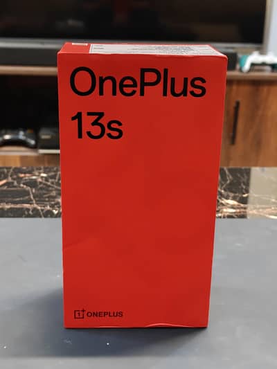 Oneplus 13S 12/256 & 12/512 Green/Black indian variant