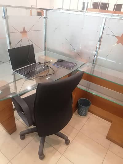 12mm glass top executive table