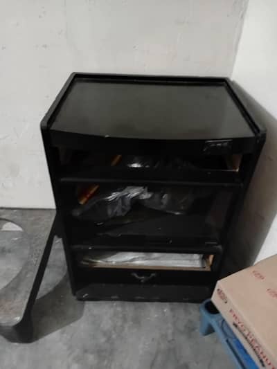 TV trolley good condition