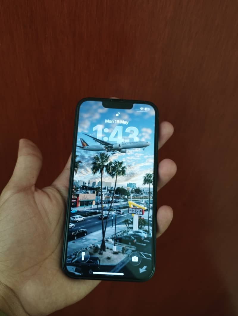Apple iPhone 13 1