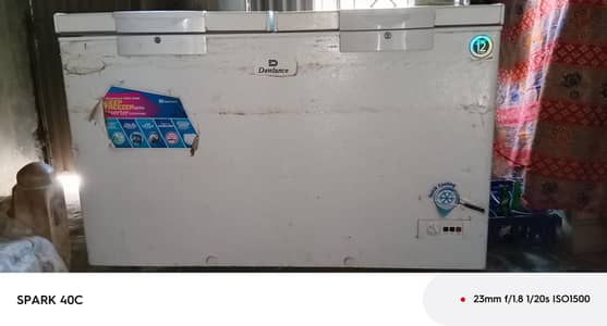 2doors dawlance freezer 1year used  compressor warranty 12year