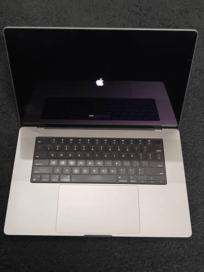 MacBook Pro M1 Pro 16 inch 16/512