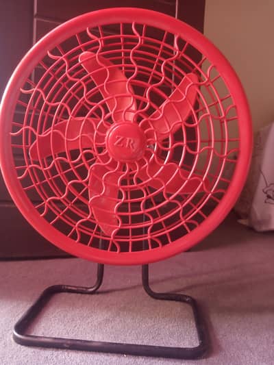 12 volt fan with stand  urgent sale