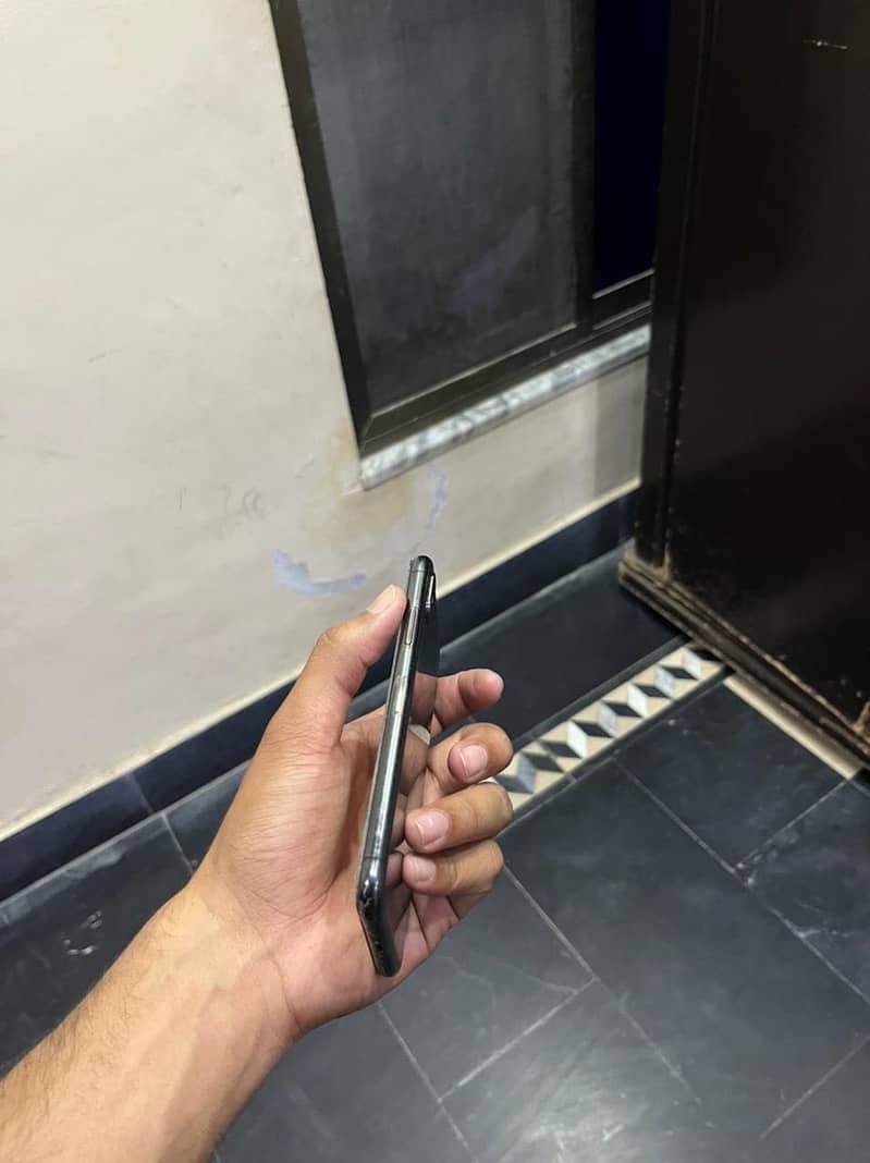 iPhone X 2