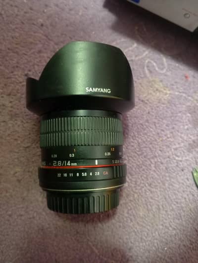 Samyang 14 mm 2.8 fish-eye lens ( EF mount)