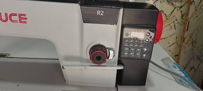 sewing machine Bruce R 2