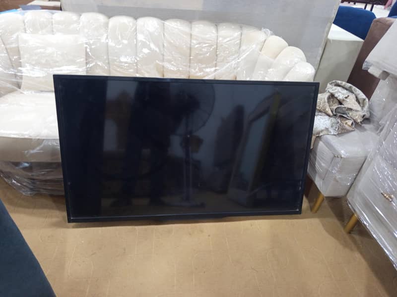 imported beds sofa dining 7