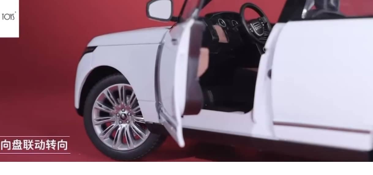 Diecast Range Rover SUV. 6