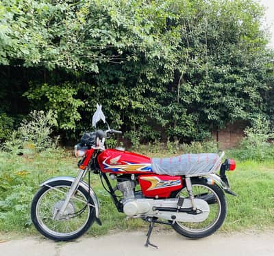 Honda CG125 2020Model total genuine 14000km use  best for2021 2022