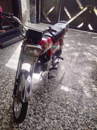 CD 70 MODEL 17 CONDITION 7/10 HOME USED
