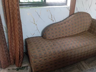 Dewan for sale with cover