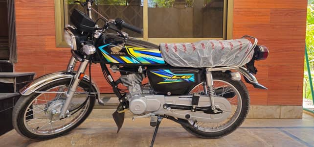 CG 125, Brand new condition, Delivered a Month ago