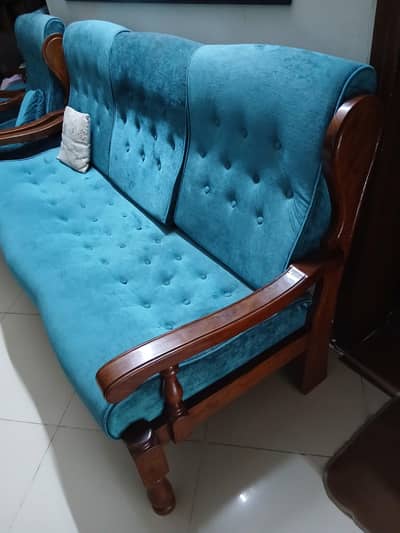 Pure wood Sofa. New Poshish and molti foam cushions. Askari 10 Airport