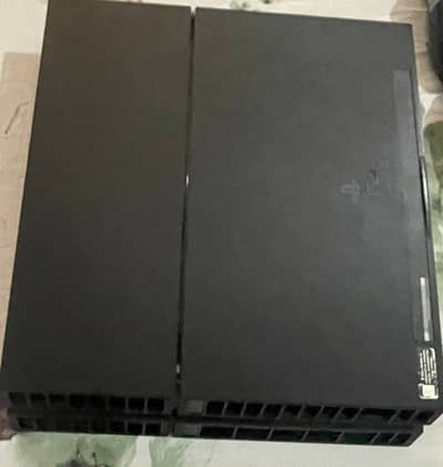 PS4 Complete 5-in-1 Gaming Bundle (2 Controllers + 2 Games + Headset)