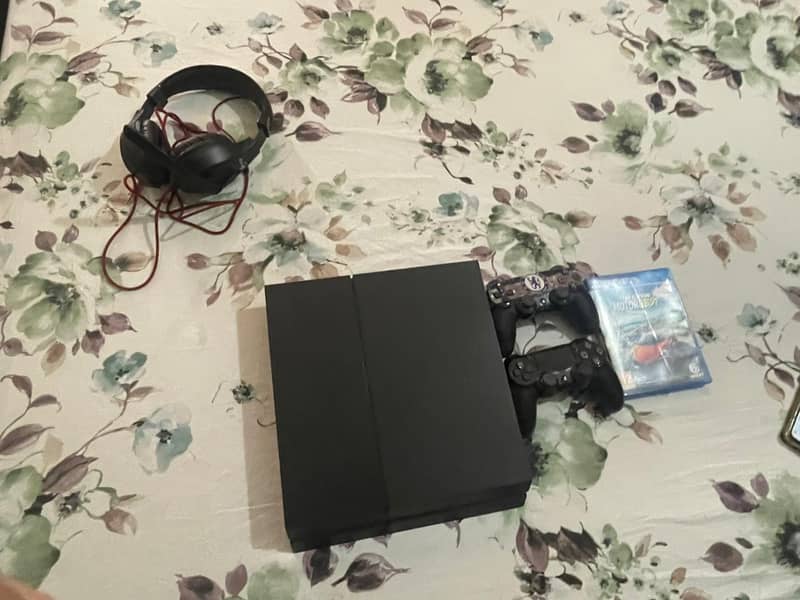 PS4(bundle/Can NEGOTIATE) 6