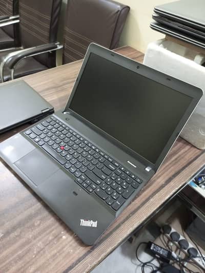 Lenovo ThinkPad E540 Core i5-4th Gen 8GB RAM 500GB HDD 15.6" Display