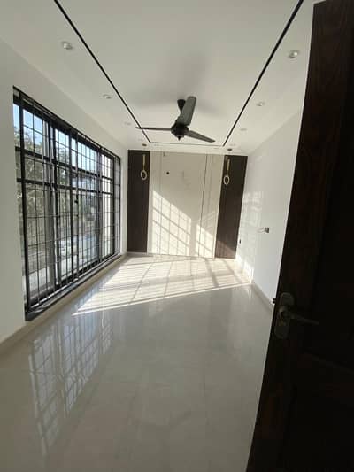 UNITED ESTATE AND BUILDERS 139C COMMERCIAL FROM ETHAD TOWN