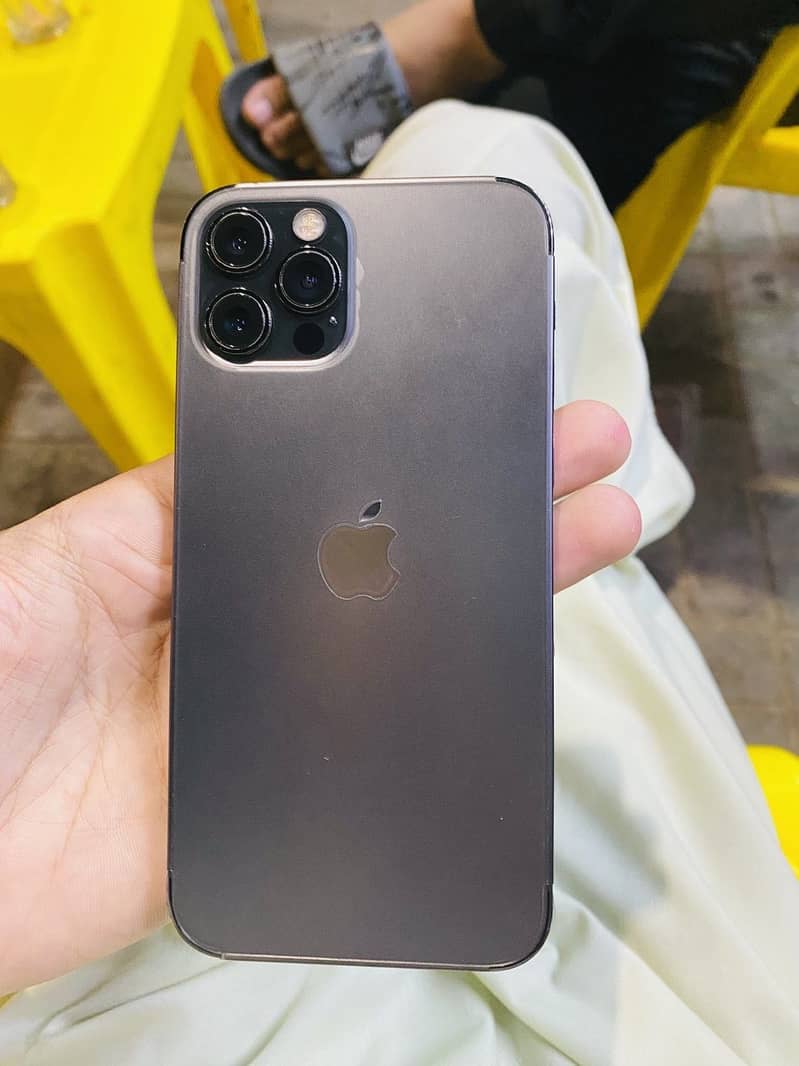iphone 12 pro 3