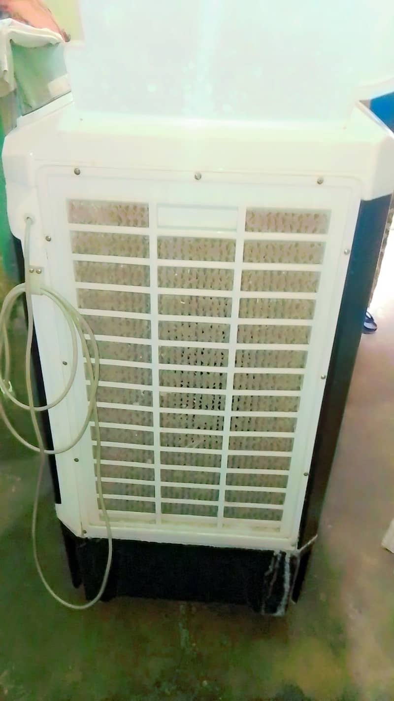 Room cooler 6