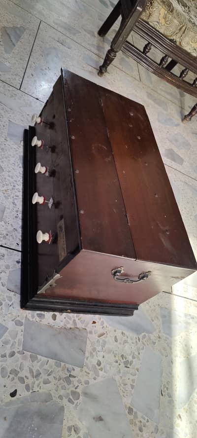 harmonium like new